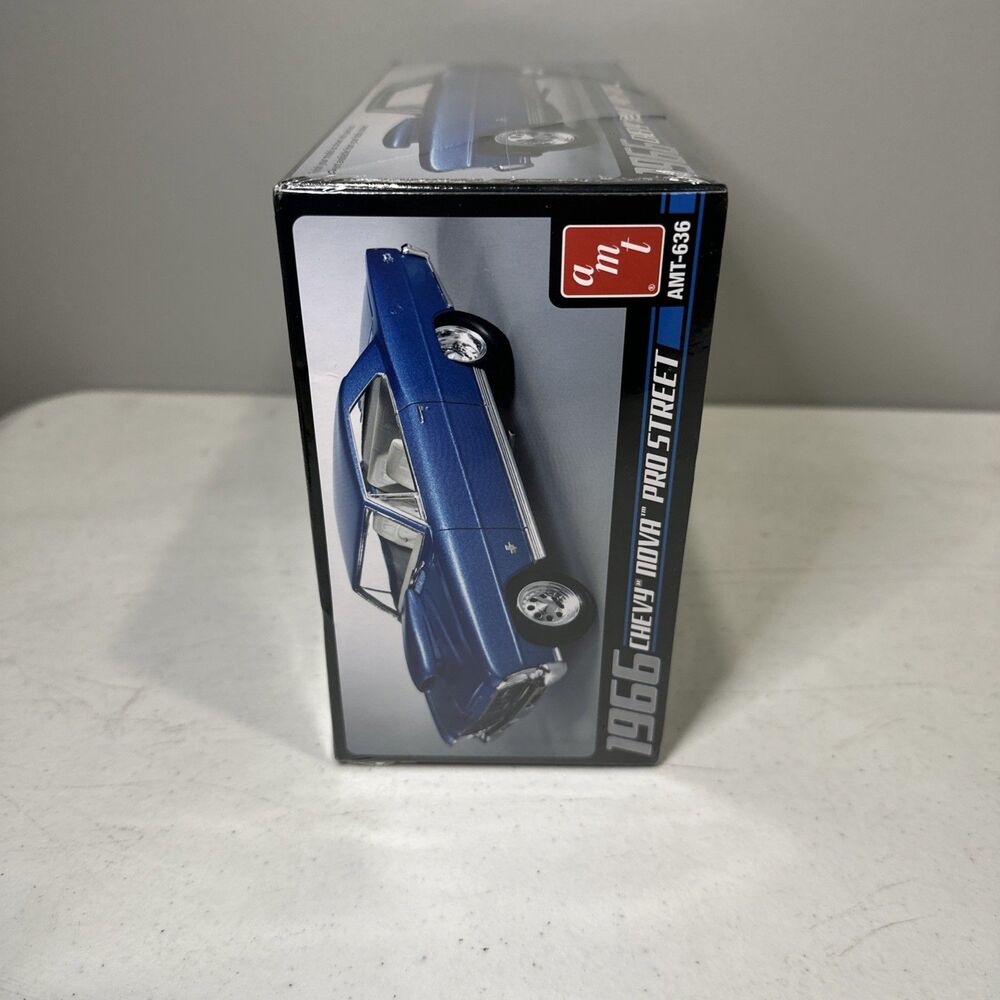AMT AMT636 1/25 Scale Chevy Nova Pro Street Car - Blue Brand New In Sealed! 2011 - Picture 4 of 5